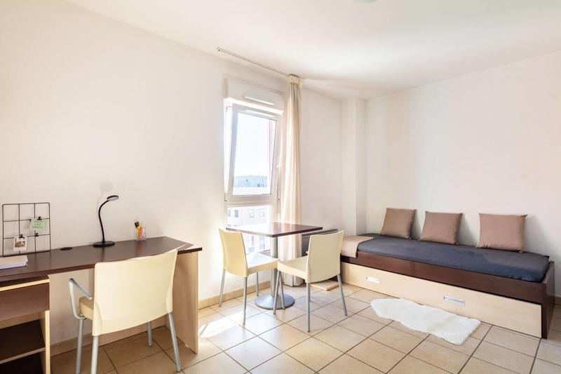 Studio - 18 m² - 1 pièce