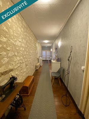 Maison - 268 m² - 10 pièces