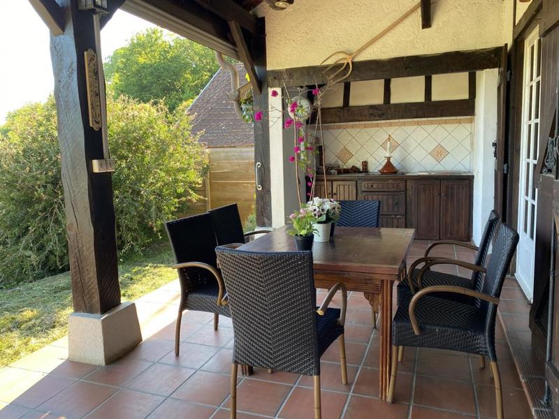 Propriété - 250 m² - 7 pièces