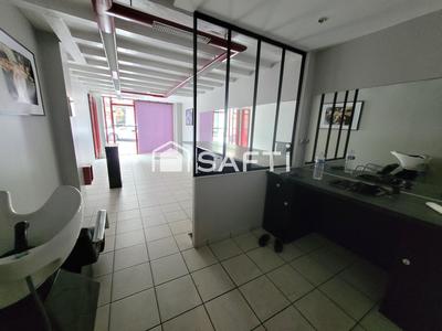 Bureau - 67 m² - 2 pièces