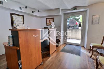 Local d'activité / Entrepôt - 104 m²