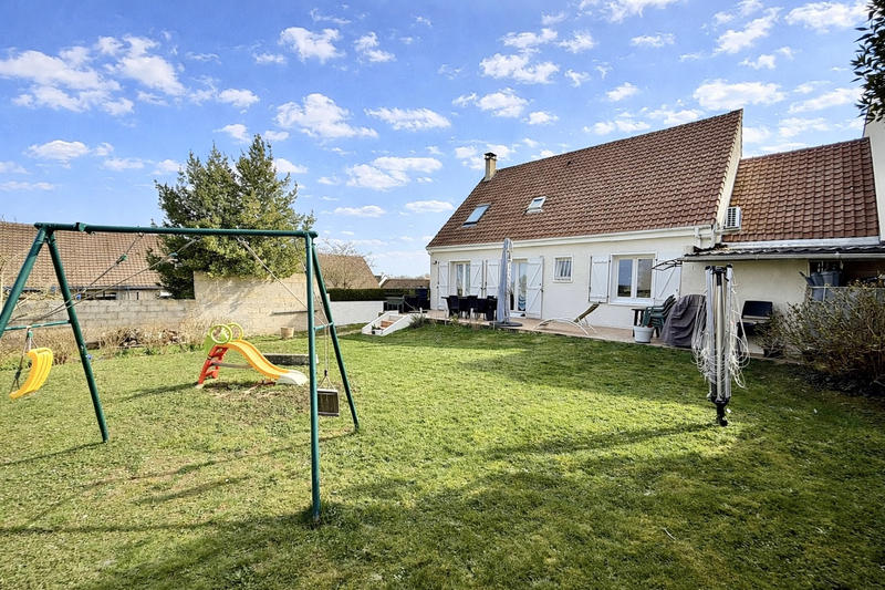Maison - 133 m² - 6 pièces