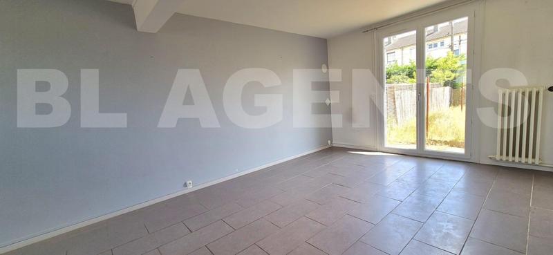 Maison - 99 m² - 5 pièces