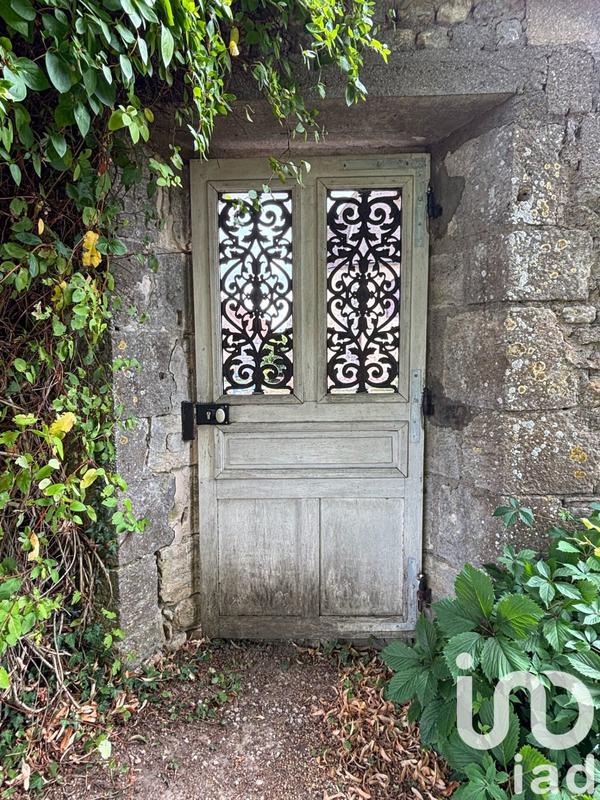 Maison - 215 m² - 8 pièces