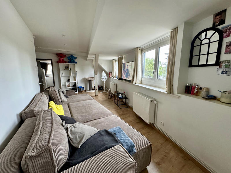 Appartement - 93 m² - 3 pièces