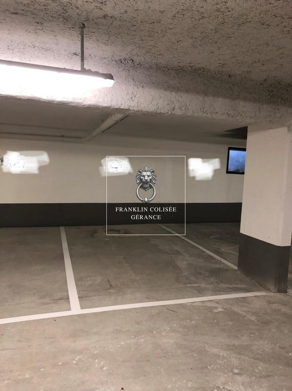 Parking / Garage - 12 m²