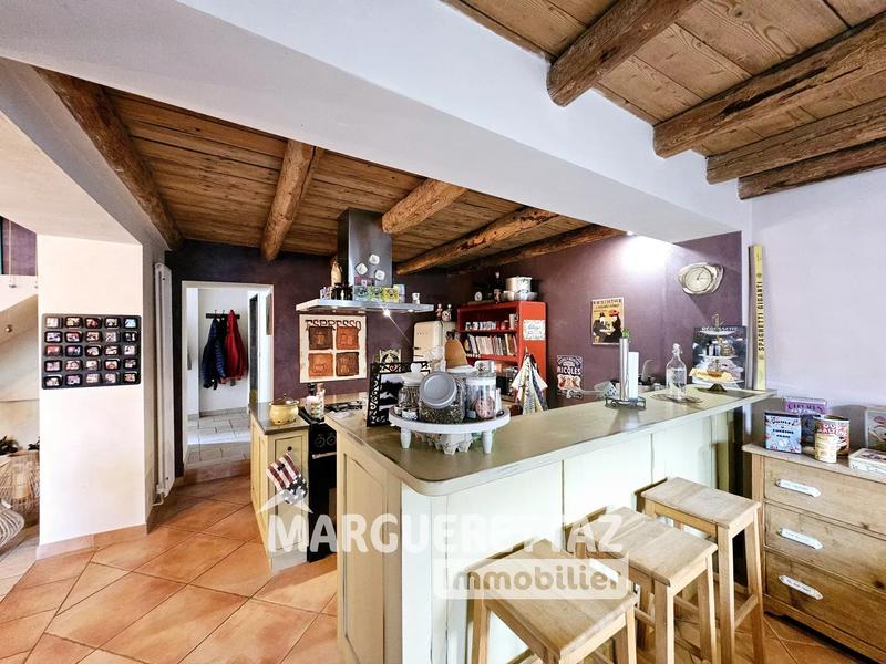 Maison - 140 m² - 5 pièces