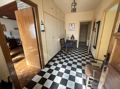 Maison - 208 m² - 10 pièces