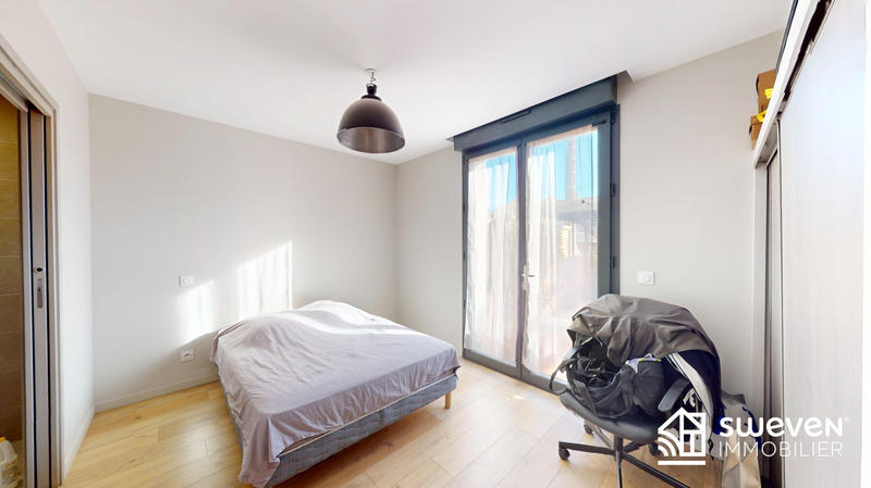 Maison - 102 m² - 4 pièces