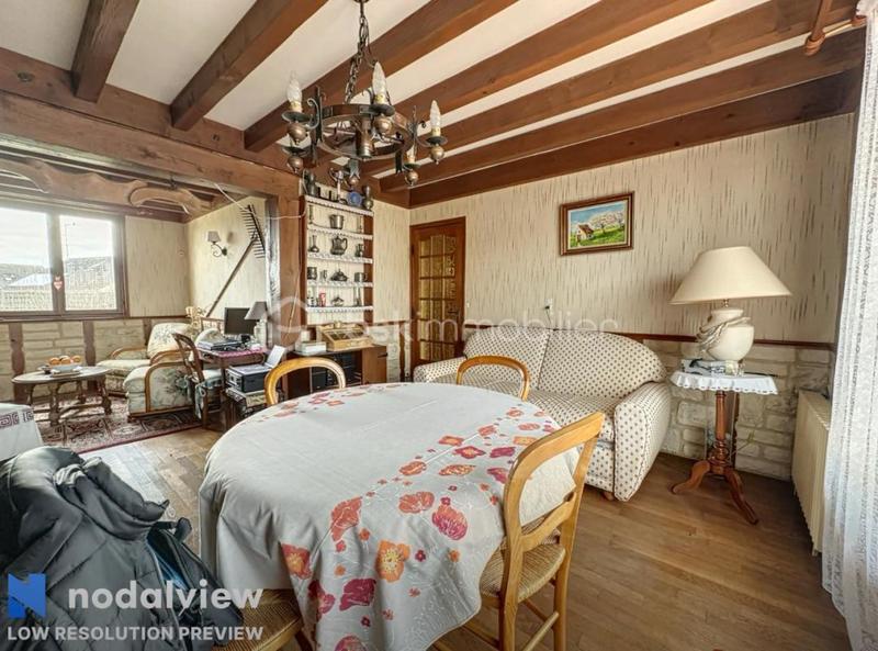 Maison - 95 m² - 5 pièces