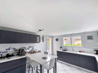 Maison - 161 m² - 6 pièces