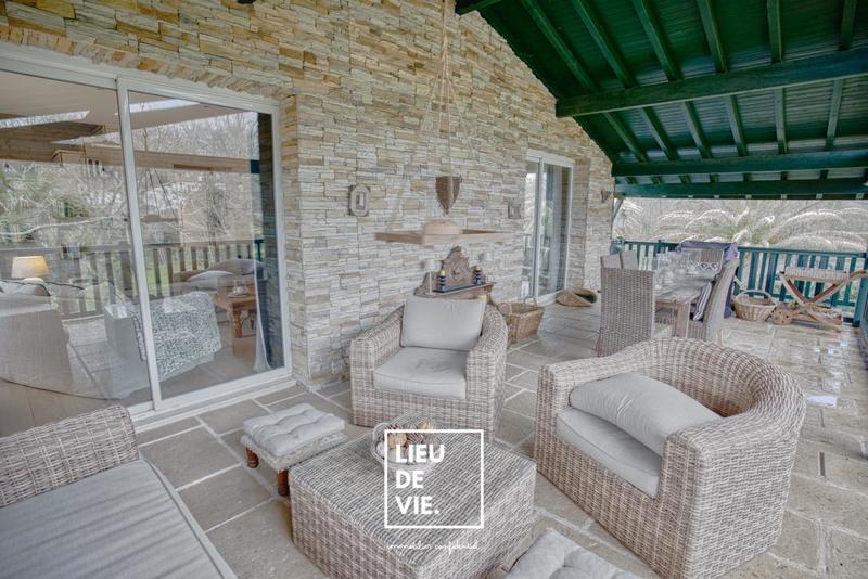 Maison ancienne - 210 m² - 8 pièces