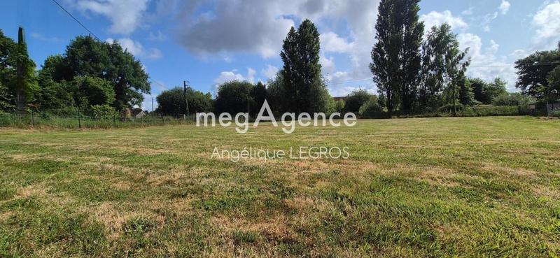 Terrain constructible - 779 m²