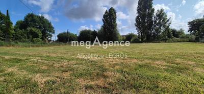 Terrain constructible - 779 m²