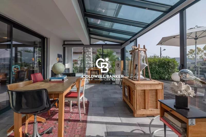 Maison - 179 m² - 7 pièces