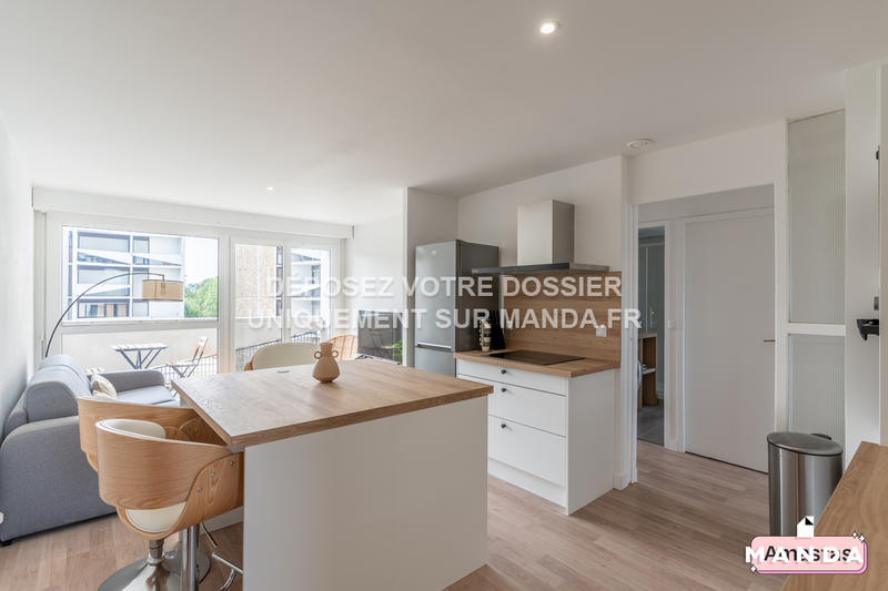 Chambre - 11 m² - 4 pièces