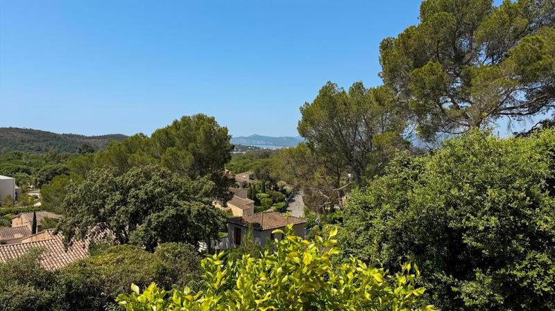 Maison - 114 m² - 5 pièces