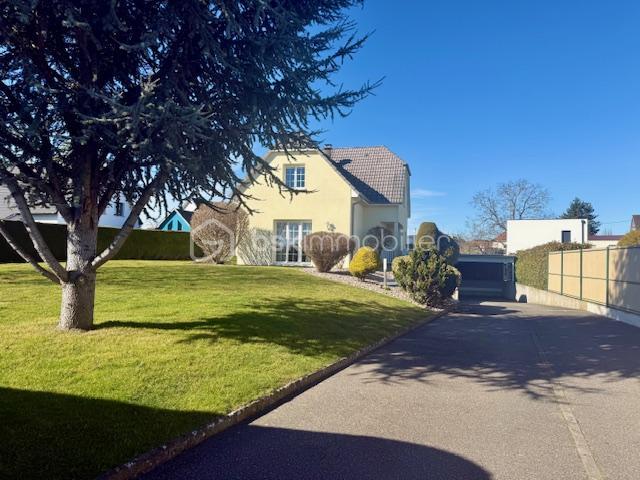 Maison d'architecte - 137 m² - 6 pièces