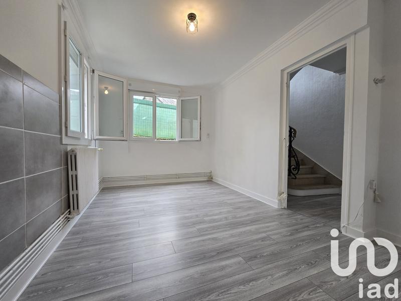 Maison - 93 m² - 5 pièces