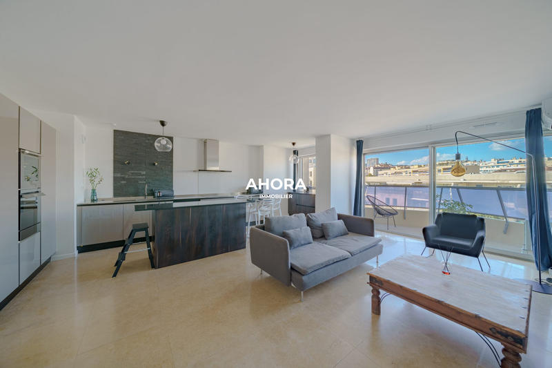 Appartement - 91 m² - 4 pièces