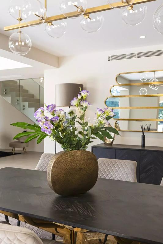 Villa - 430 m² - 7 pièces