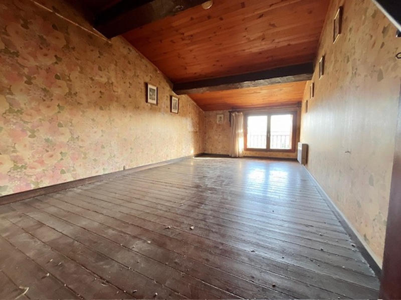 Maison - 230 m² - 6 pièces