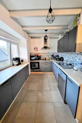 Maison - 162 m² - 8 pièces