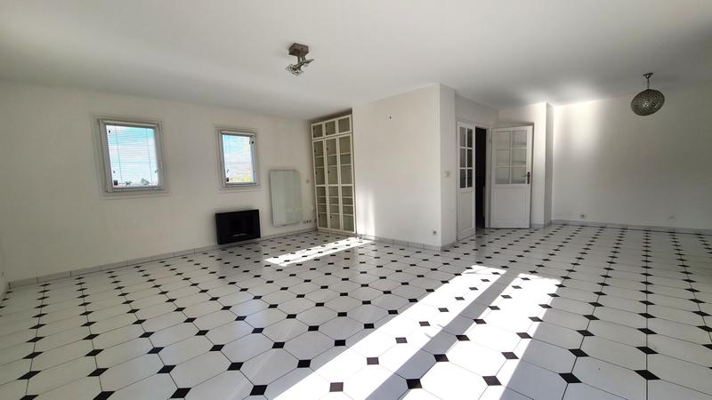 Maison - 145 m² - 6 pièces