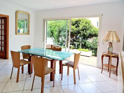 Maison - 143 m² - 6 pièces