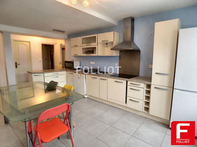Appartement - 92 m² - 5 pièces