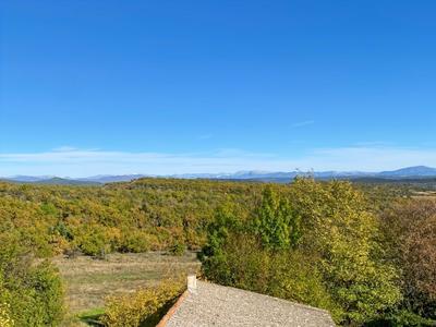 Appartement - 82 m² - 3 pièces