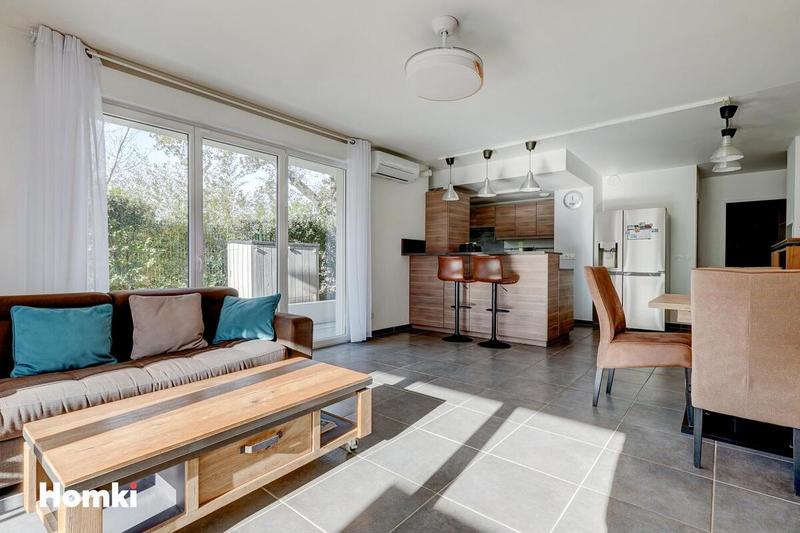 Appartement - 90 m² - 4 pièces