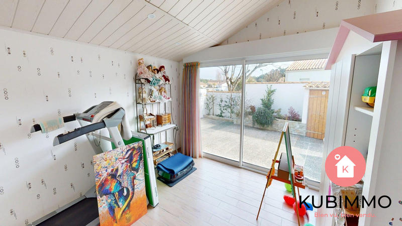 Maison - 210 m² - 8 pièces