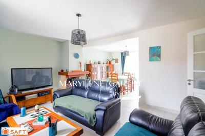 Maison - 93 m² - 4 pièces