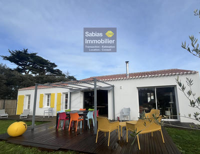 Maison - 136 m² - 6 pièces