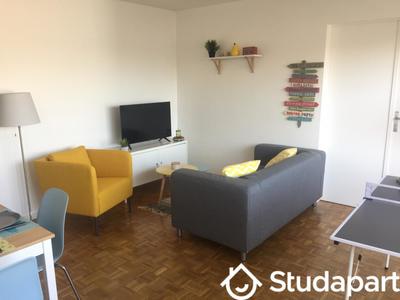 Chambre - 10 m² - 1 pièce