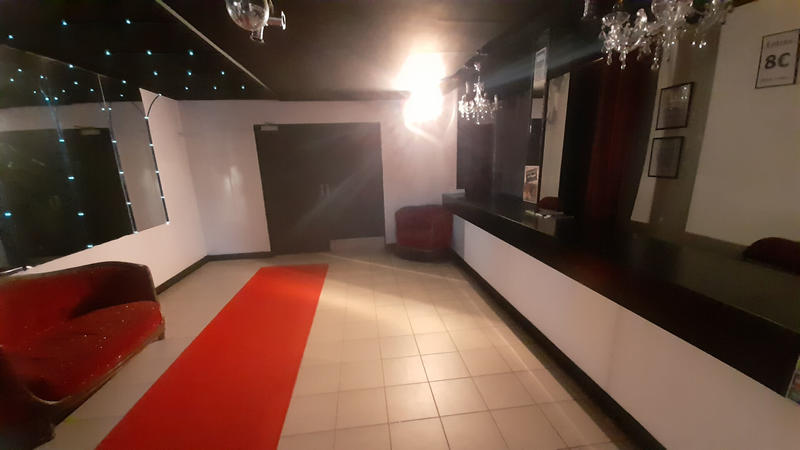 Fonds de commerce - Local commercial - 460 m²