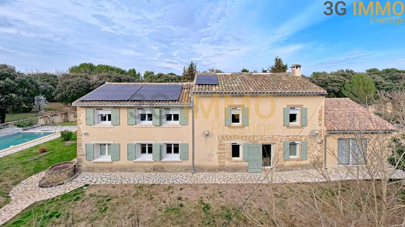 Mas - 280 m² - 9 pièces