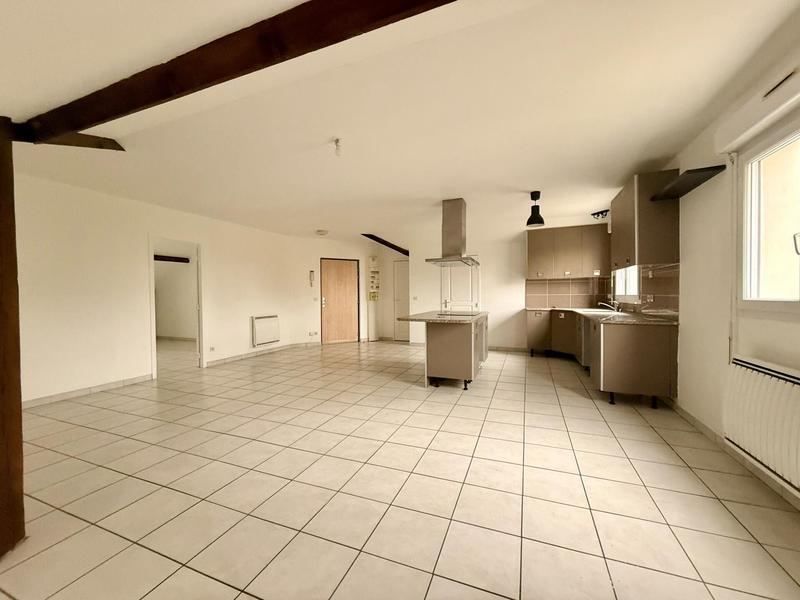 Appartement - 104 m² - 4 pièces