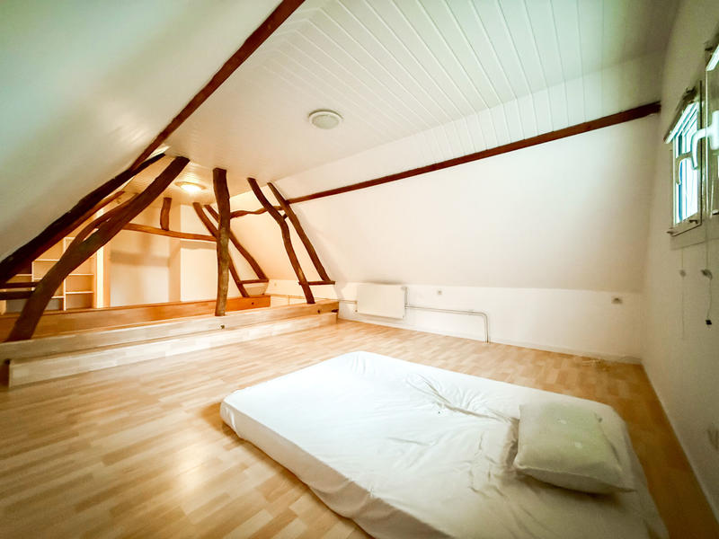 Maison - 186 m² - 7 pièces