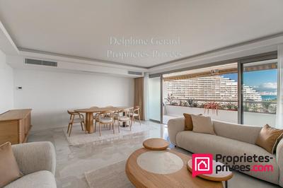 Appartement - 90 m² - 4 pièces