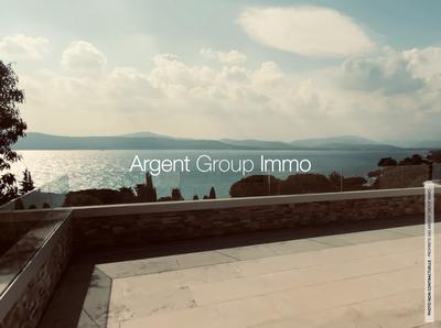 Maison - 360 m² - 7 pièces