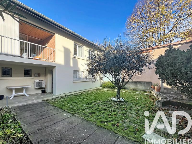 Maison - 87 m² - 5 pièces