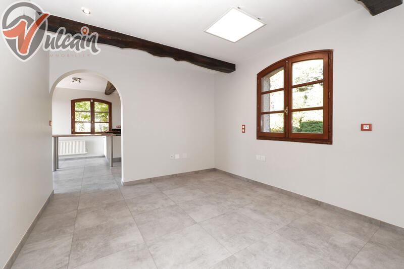Maison - 227 m² - 8 pièces