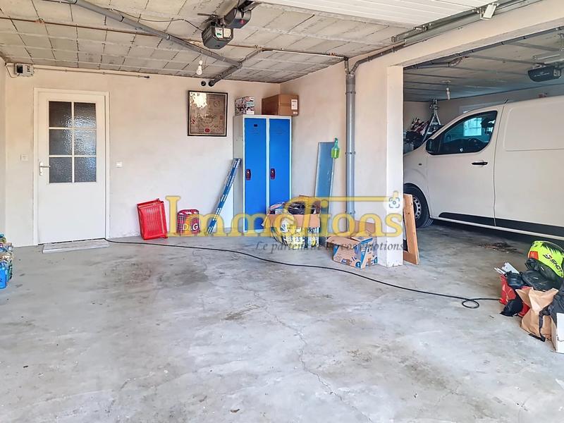 Villa - 200 m² - 6 pièces