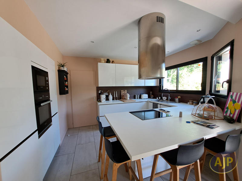 Maison - 133 m² - 4 pièces