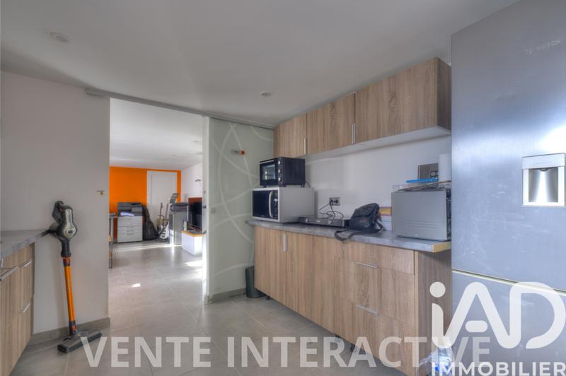 Maison - 224 m² - 9 pièces