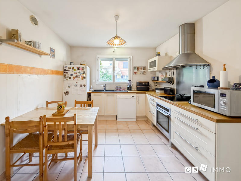 Maison - 101 m² - 5 pièces