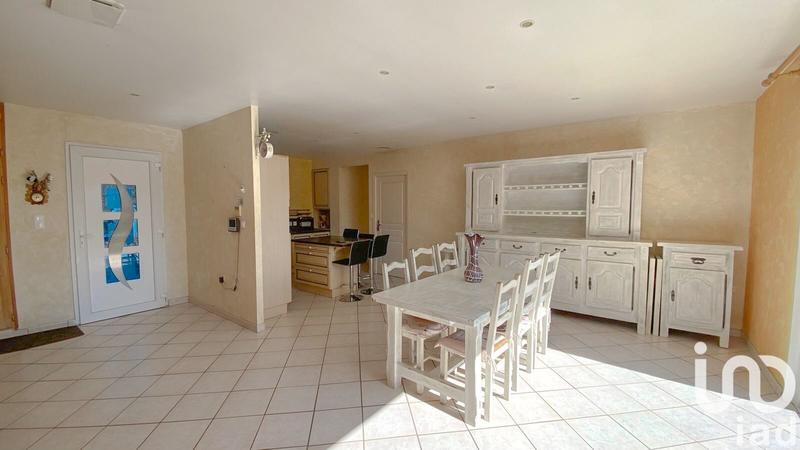 Maison - 181 m² - 5 pièces