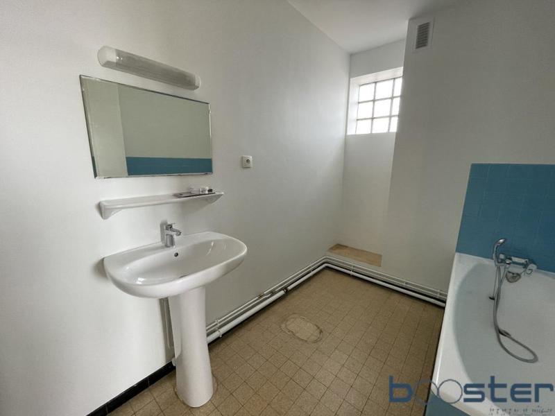 Appartement ancien - 64 m² - 3 pièces